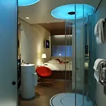 Citizenm Schiphol Airport 4*