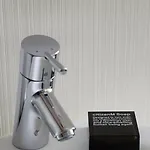 Citizenm Schiphol Airport Hotel 4*