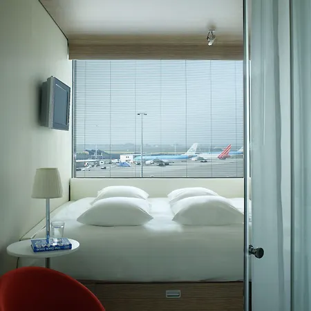 Hotel Citizenm Schiphol Airport 4*