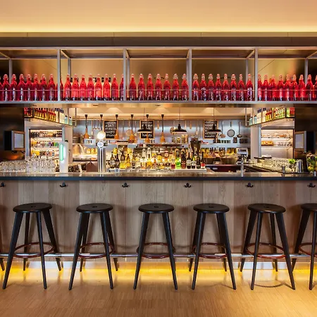 Hotel Citizenm Amsterdam Airport Schiphol 4*
