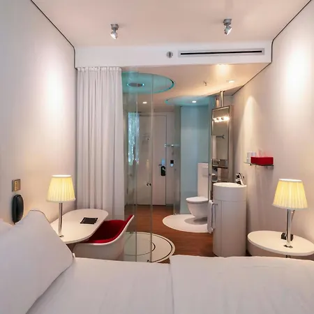 Hotel Citizenm Amsterdam Airport Schiphol 4*