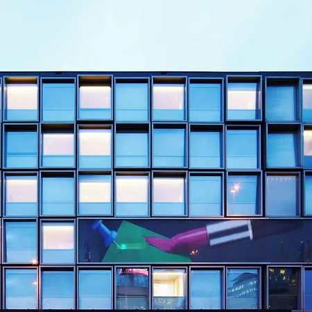Hotel Citizenm 4*
