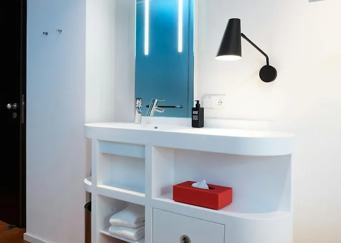 Citizenm Schiphol Airport Отель 4*