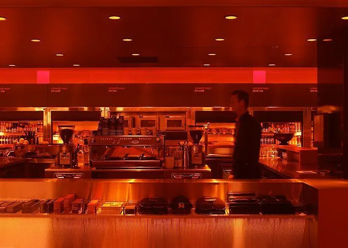 مطار سيتيزن إم شيفول 4*