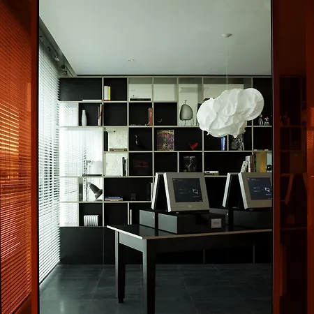 Citizenm Schiphol Airport 4*