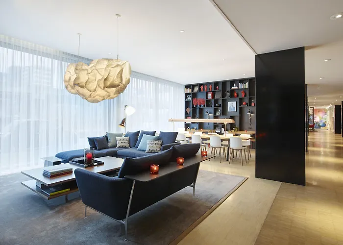 Citizenm Schiphol Airport Hotel 4*