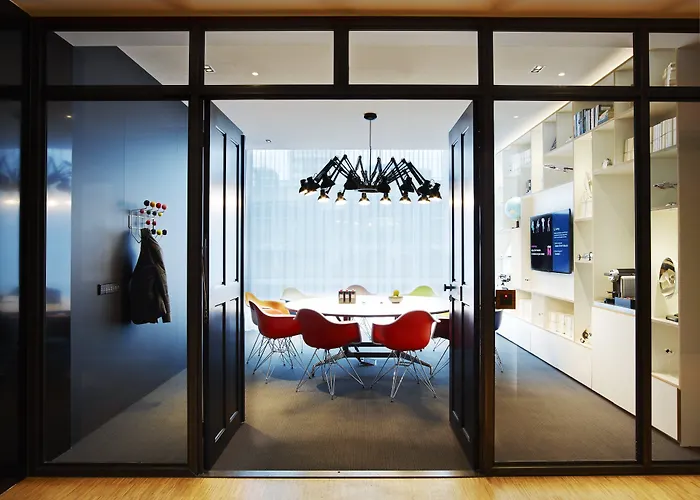 Hotel Citizenm Schiphol Airport 4*