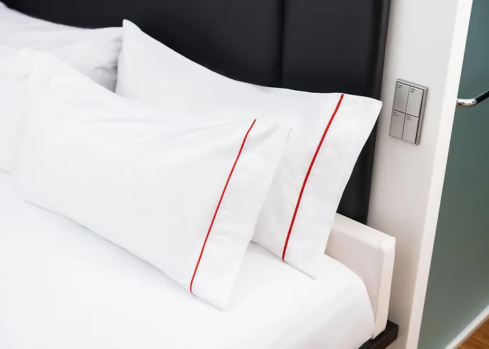 Hotel Citizenm Schiphol Airport 4*